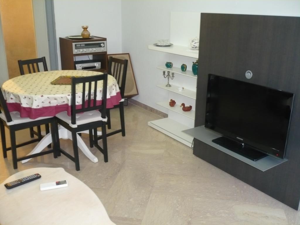 Joe's Unforgettable Vatican Nest * Rom